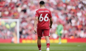 克洛普为阿诺德辩护，呼吁球迷珍惜过去荣耀