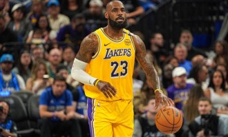 詹姆斯若离队下家赔率：骑士第1 独行侠第2勇士第3