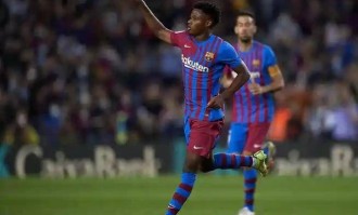 3场进4球！梅西接班人状态爆棚，巴萨废柴在法甲重生！