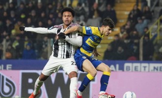 尤文图斯4-1大胜帕尔马 迎来两连胜 反超罗马逼近榜首