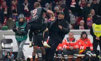 完美收官：拜仁半程保持不败 创造德甲历史新高