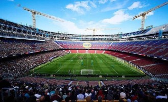 西甲 | 从负债18亿到单张票价4000欧：巴萨正在诺坎普打一场“翻身仗”